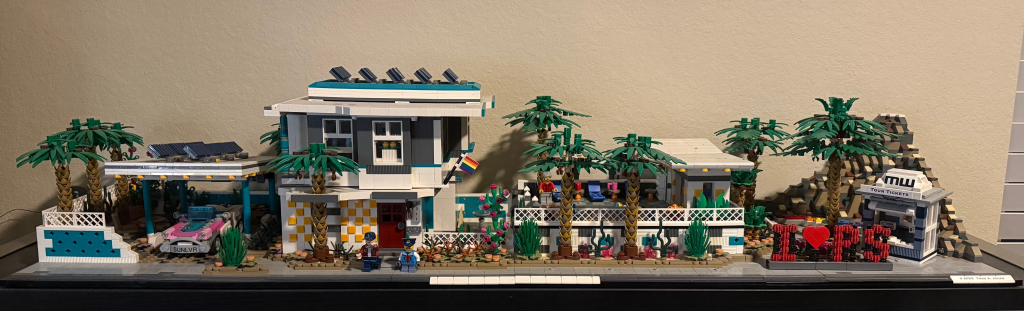 Mid-century modern home without lighting